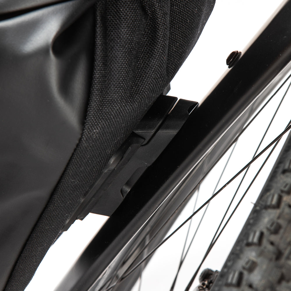 Restrap Switch Pannier 5 L - haarukkalaukku pikakiinnityksellä