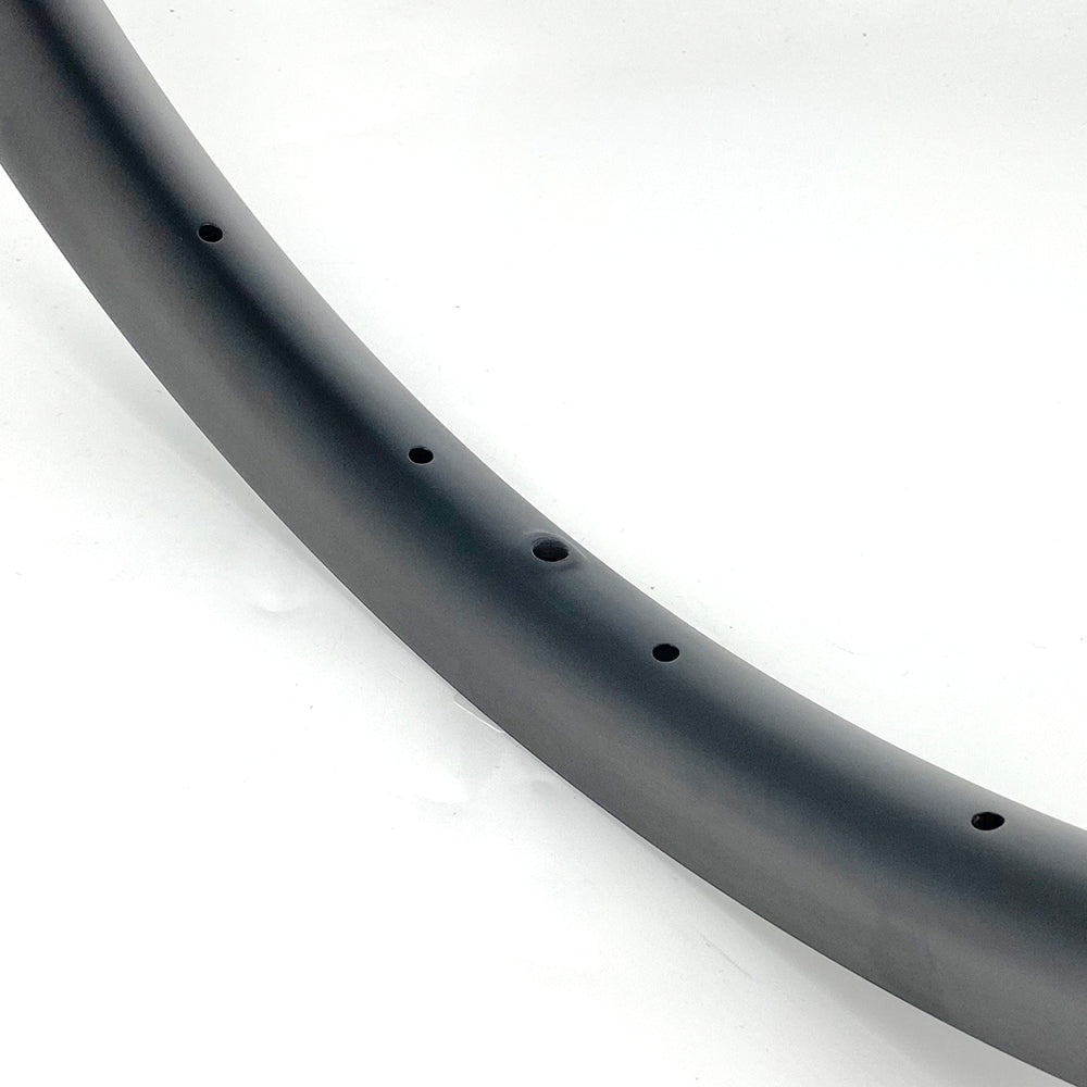 NXT29XD39 29" 39mm leveä DH hiilikuitukehä