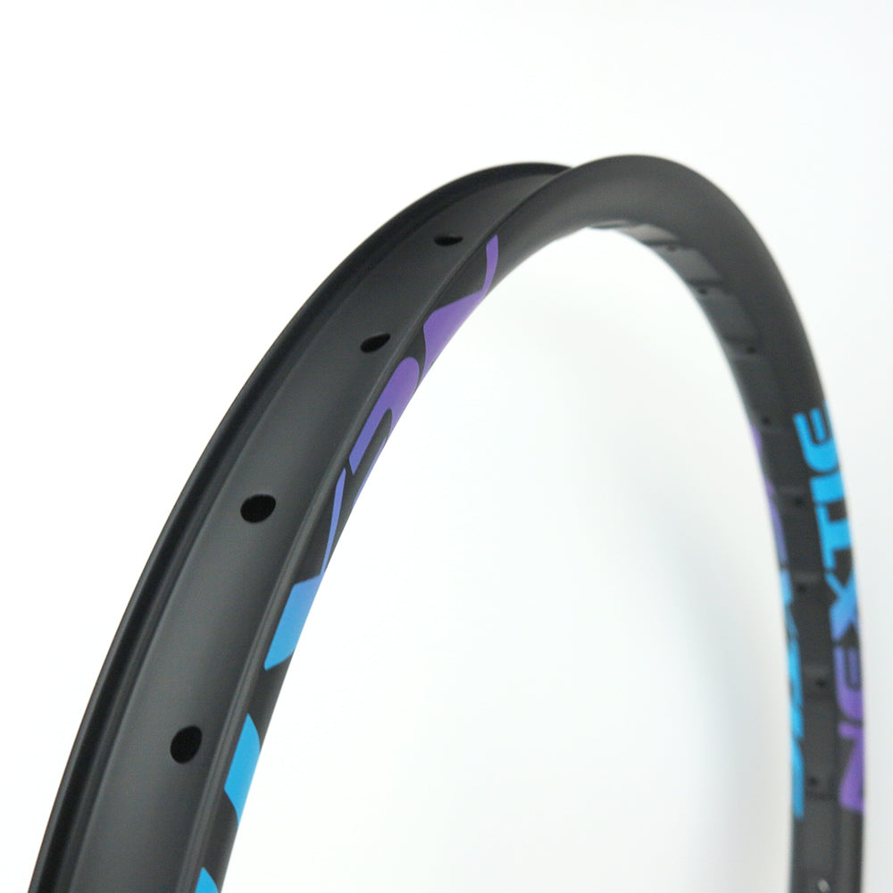 NXT27CD42 Crocodile 27.5" +size 42mm 32H hiilikuitukehä
