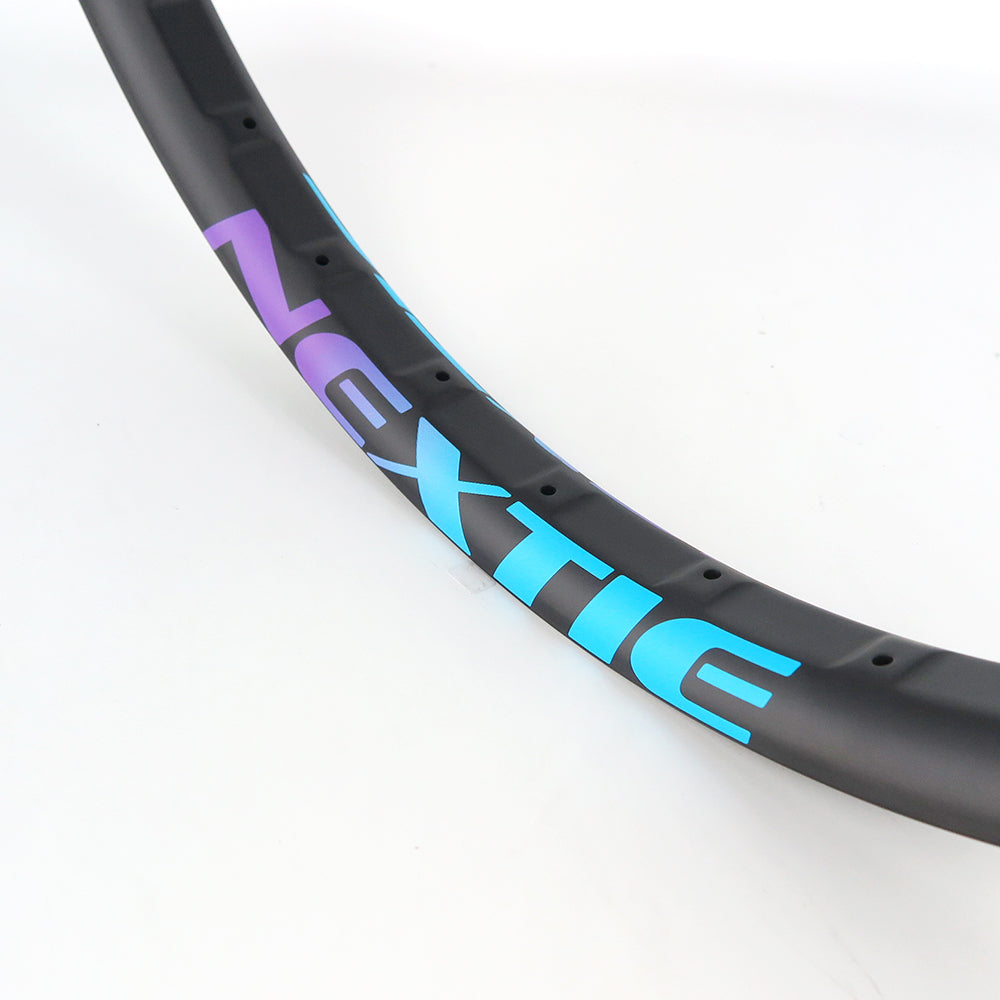 NXT27CD50 Crocodile 27.5" +size 50mm 32H hiilikuitukehä