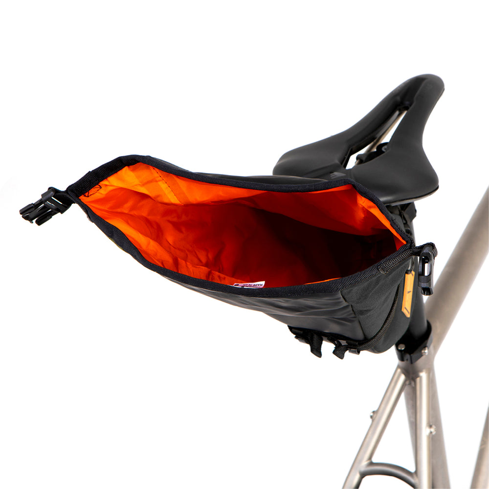 Restrap Saddle Pack - satulalaukku 2,5 L