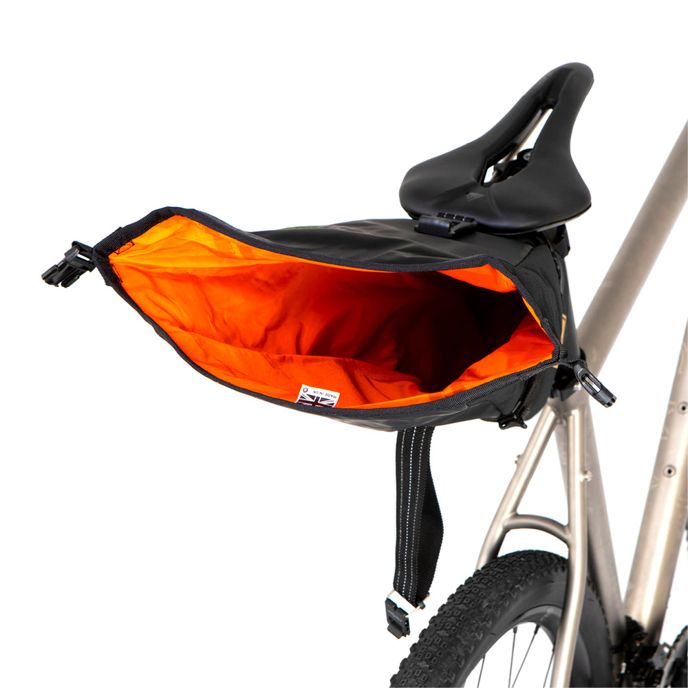 Restrap Saddle Pack - satulalaukku 4,5 L