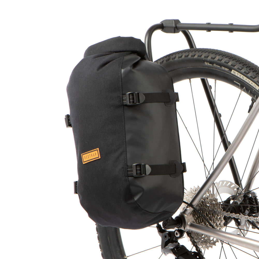 Restrap Switch Pannier 10 L - sivulaukku pikakiinnityksellä