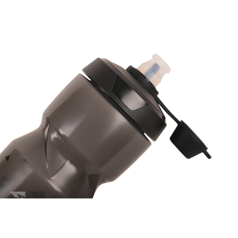 ZÉFAL Vattenflaska Sense Soft 65 No-Mud 650 ml Rökt Svart - dricksflaska med skyddslock